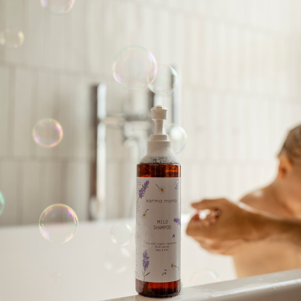 Waarom een milde shampoo essentieel is voor de gevoelige huid van baby's en kinderen